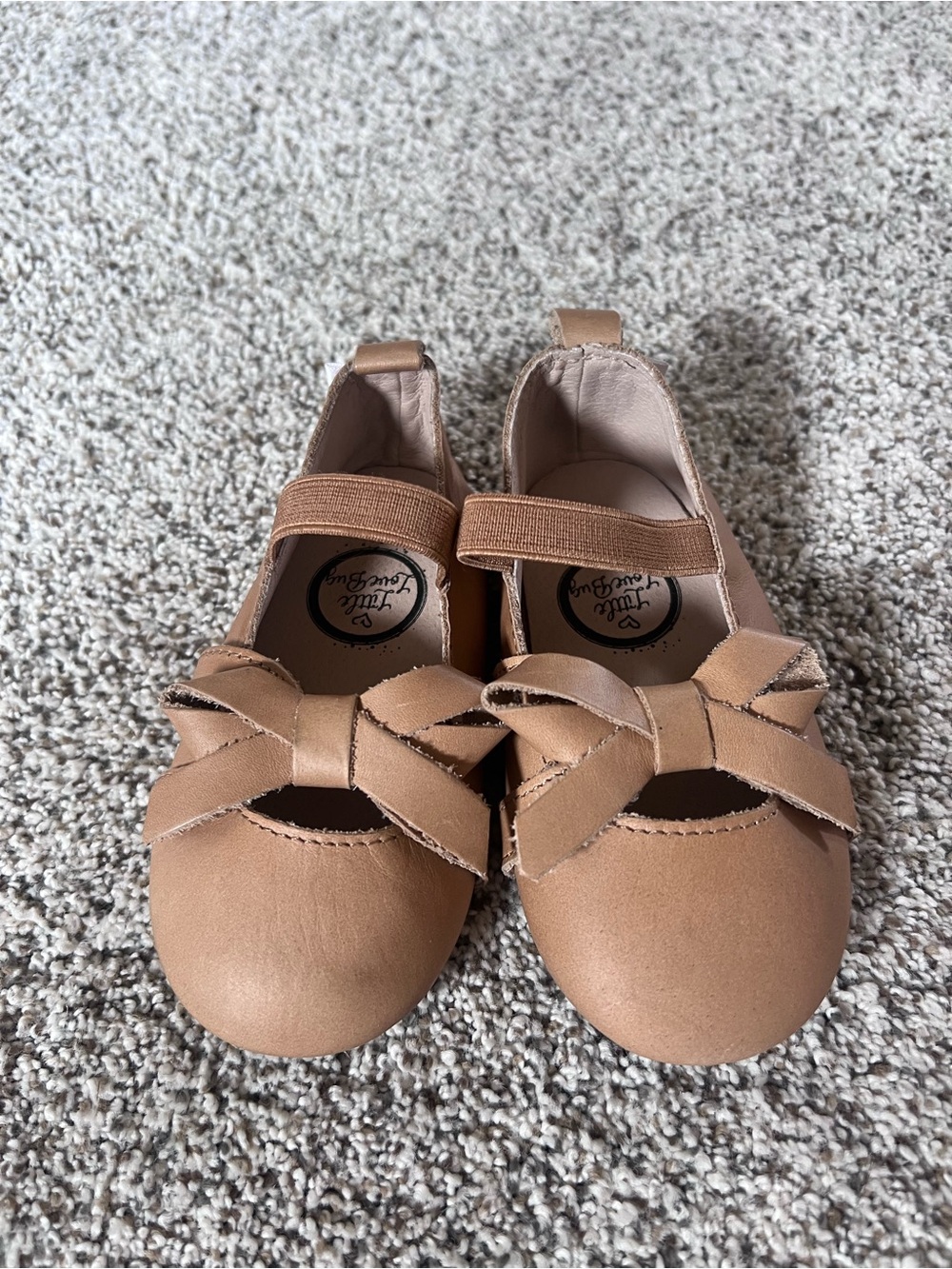 Little love bug size 7  Girls' Tan Bow Mary Jane Shoes ballet flats